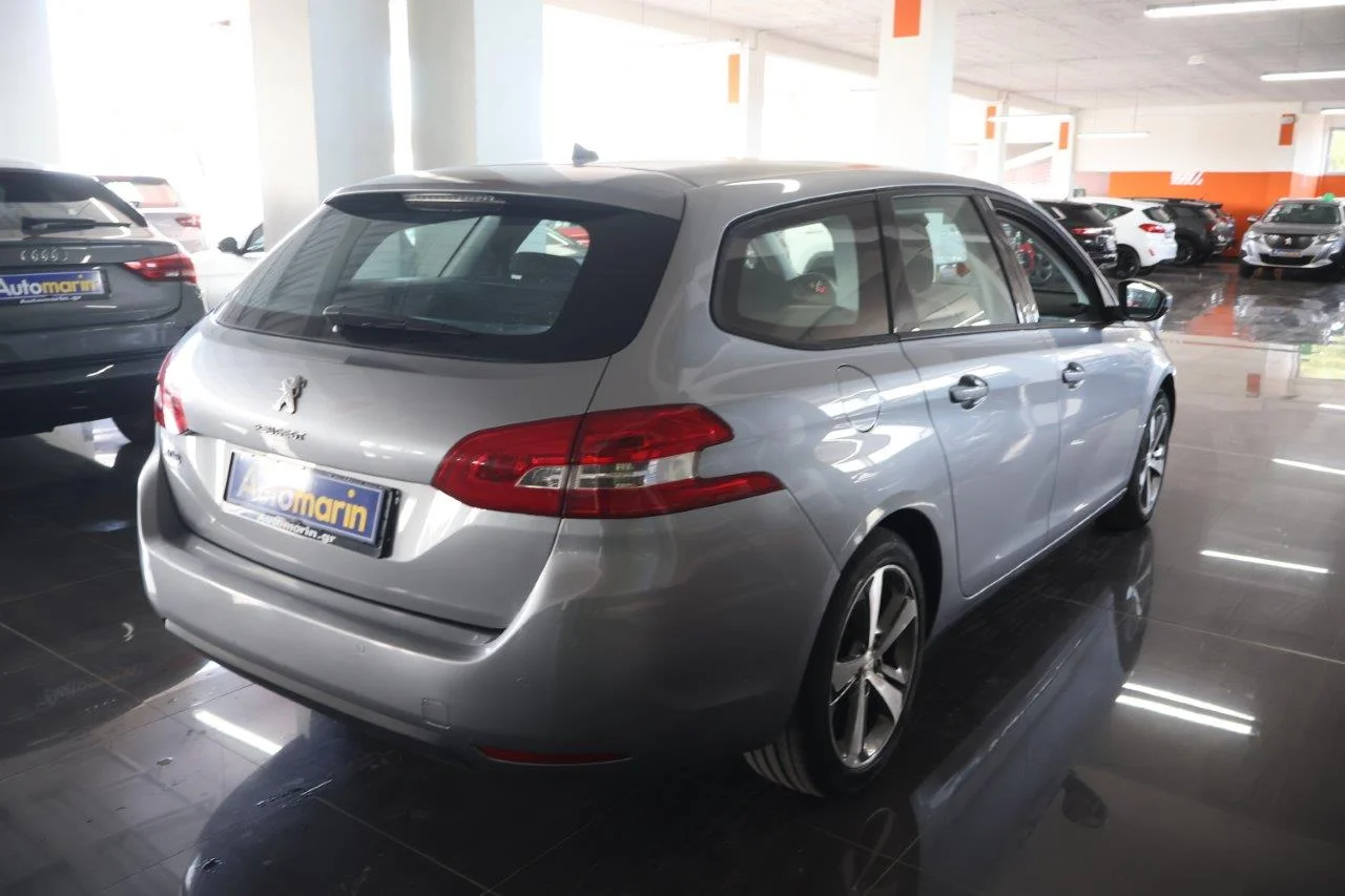 View 5 - Peugeot 308 - 2015