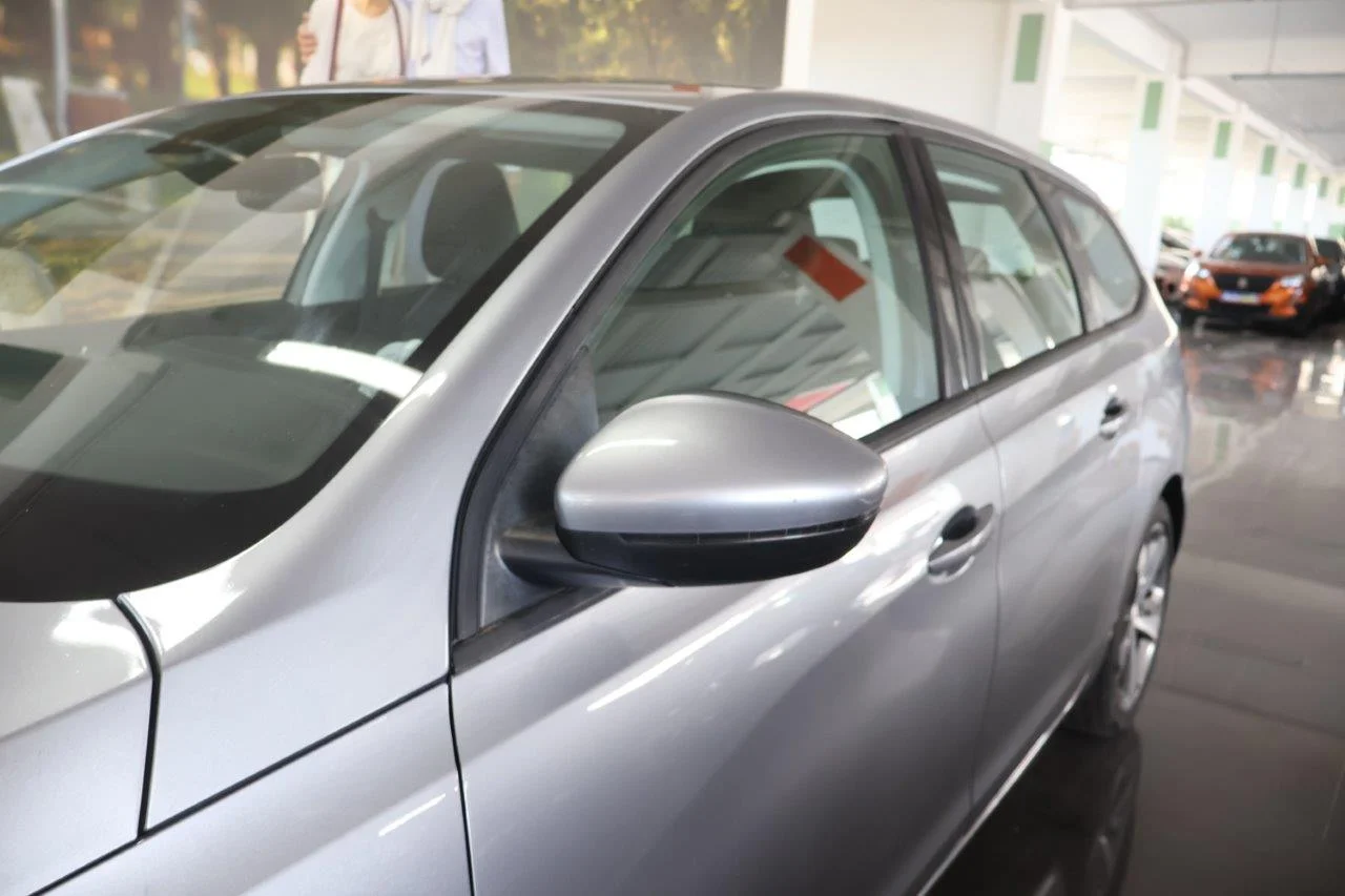 Peugeot 308 - View model 13