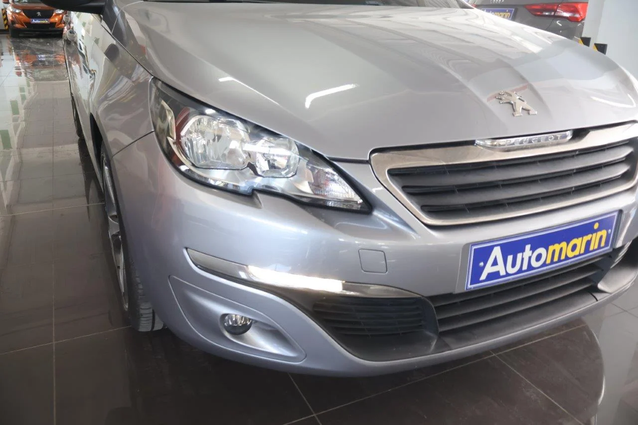 Peugeot 308 - View model 16