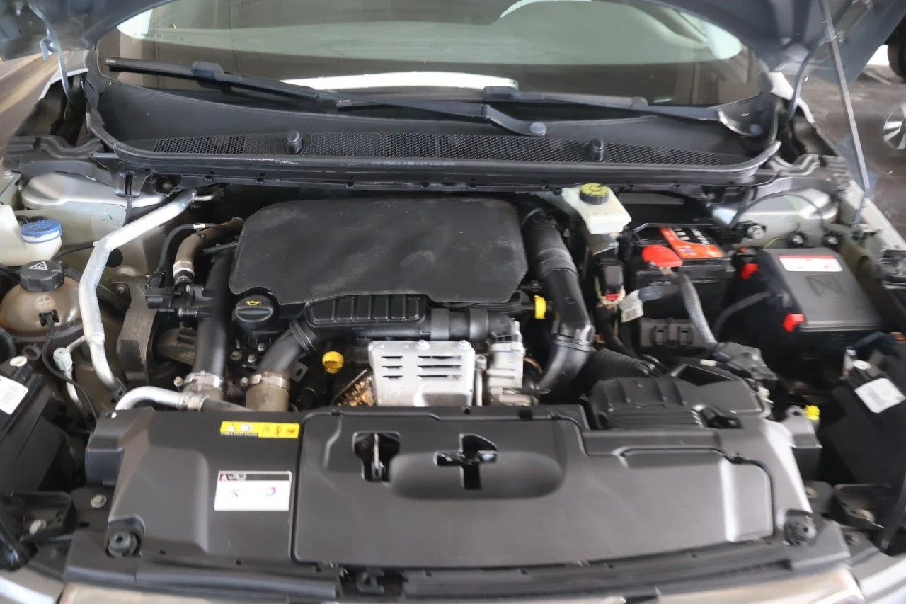 Peugeot 308 - View model 19
