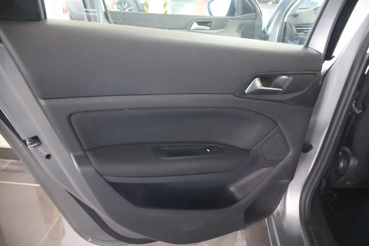 Peugeot 308 - View model 33