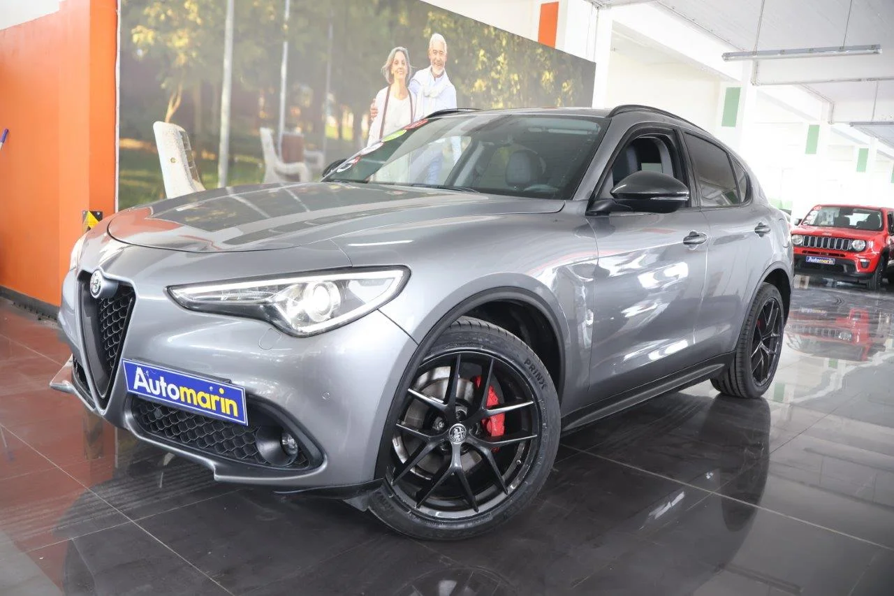 View 1 - Alfa Romeo Stelvio - 2021