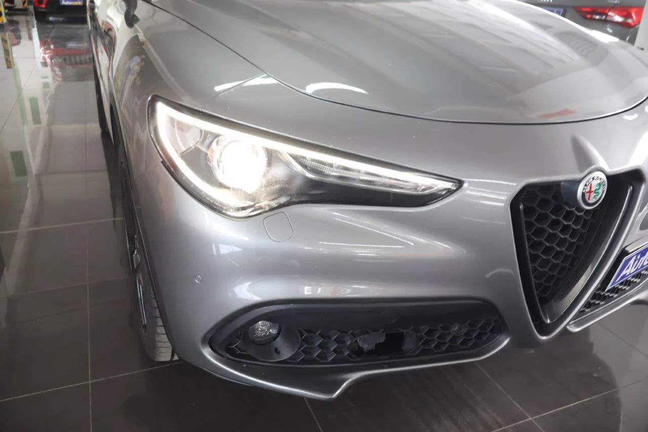 Alfa Romeo Stelvio - View model 19