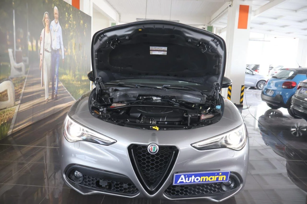 Alfa Romeo Stelvio - View model 21