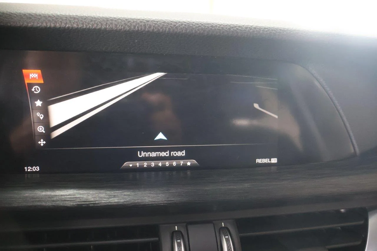 Alfa Romeo Stelvio - View model 33