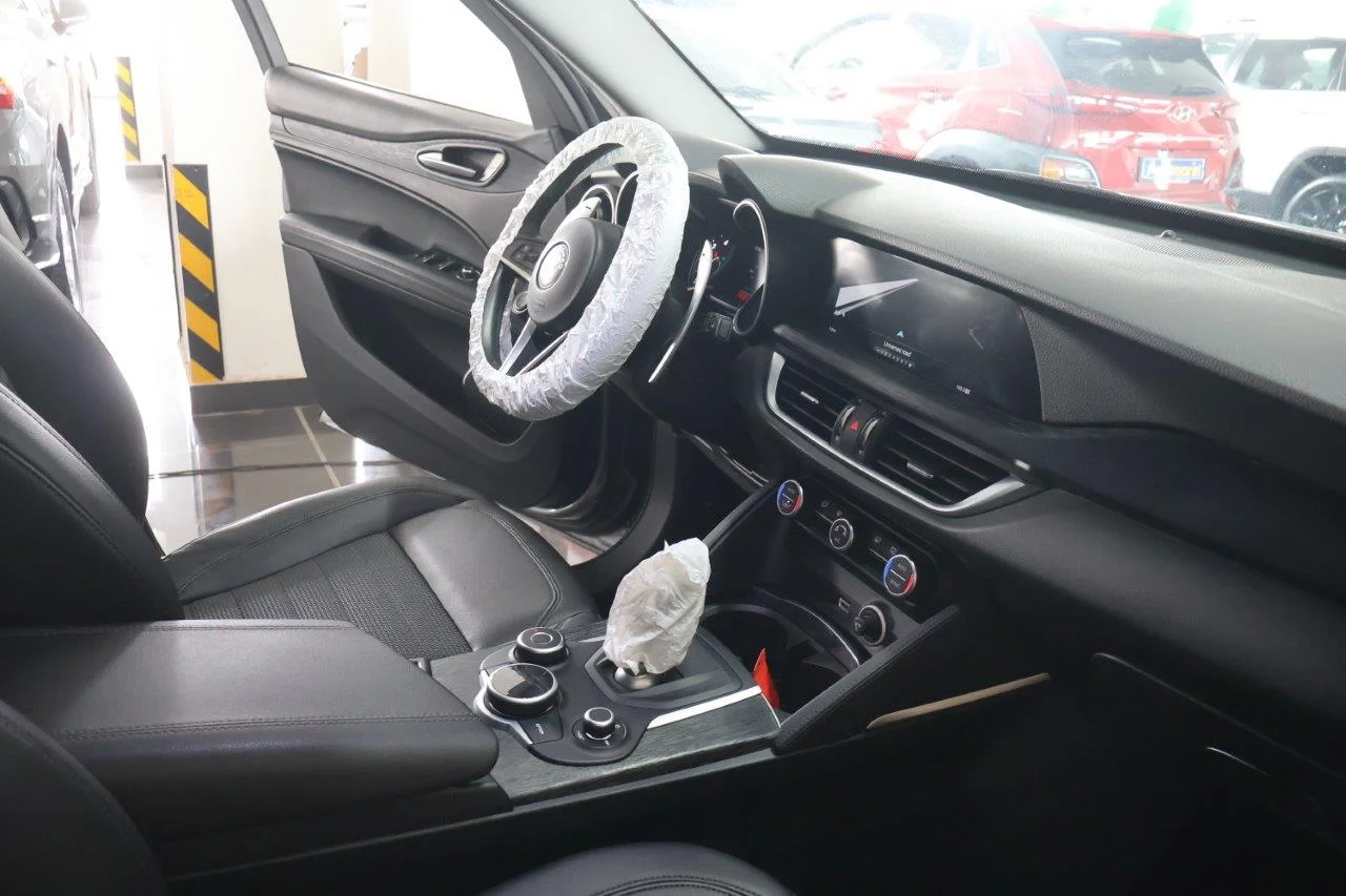 Alfa Romeo Stelvio - View model 39