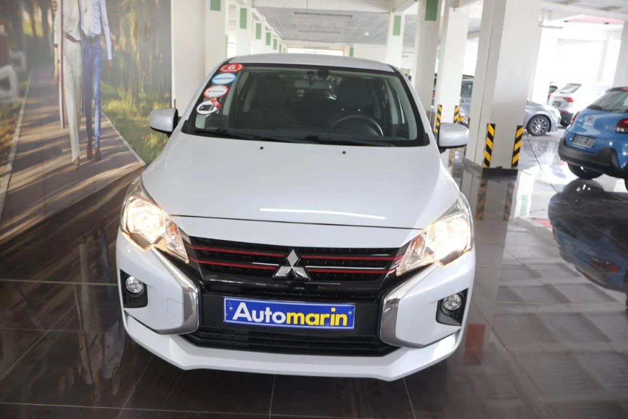 View 3 - Mitsubishi Space Star - 2022