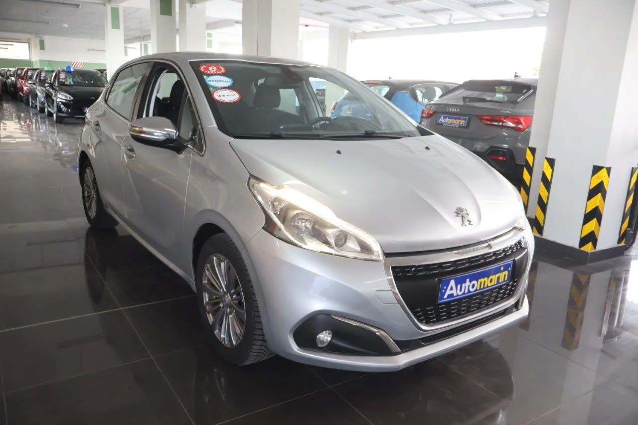 View 4 - Peugeot 208 - 2016
