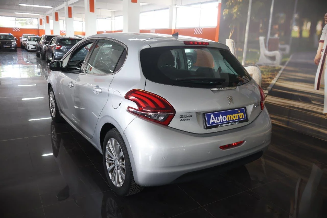 Peugeot 208 - View model 6