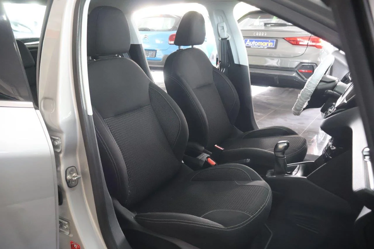 Peugeot 208 - View model 22