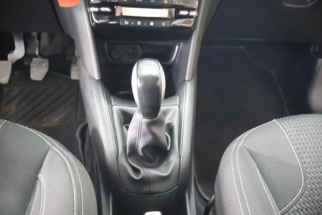 Peugeot 208 - View model 29