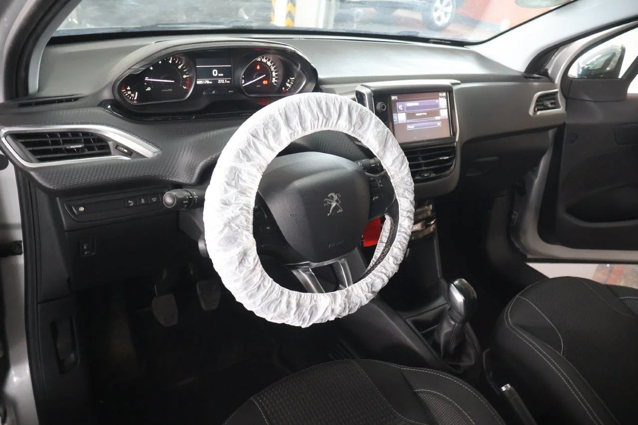 Peugeot 208 - View model 34