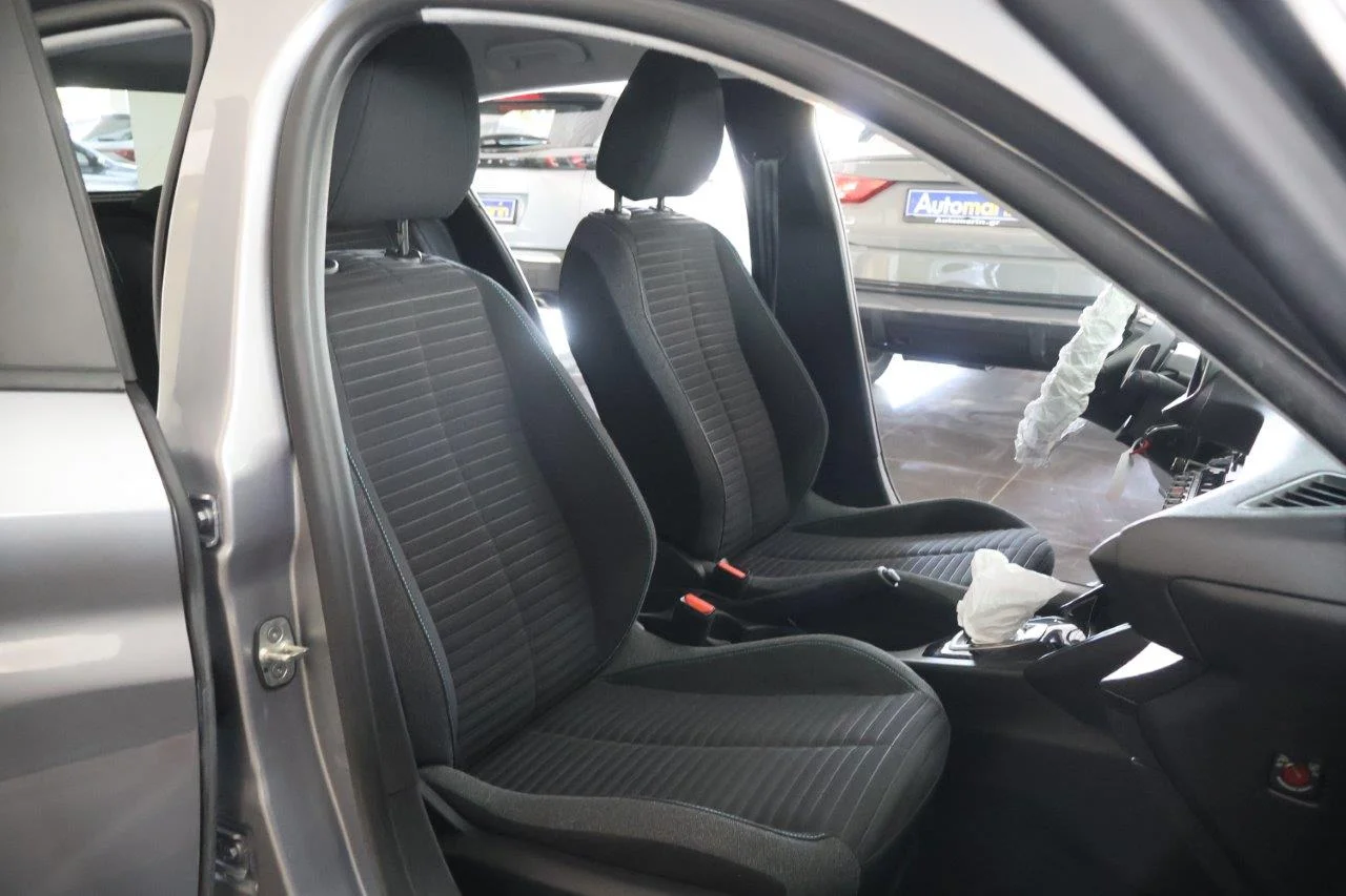 Peugeot 208 - View model 23