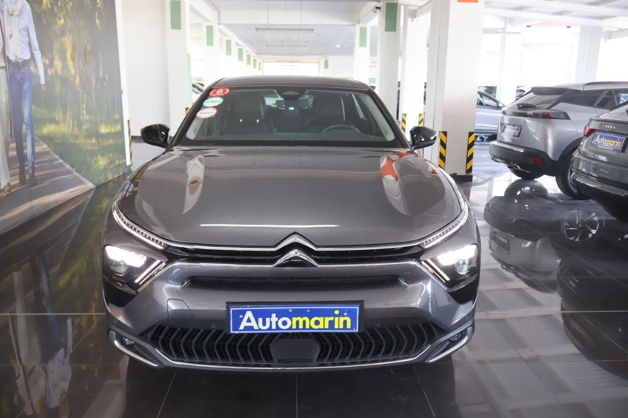 View 3 - Citroen C5 X - 2022