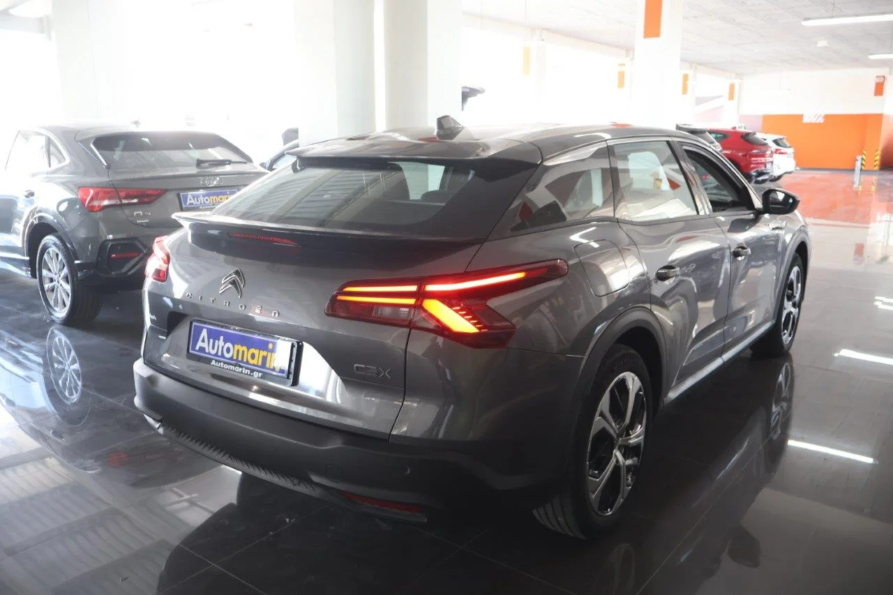 View 5 - Citroen C5 X - 2022