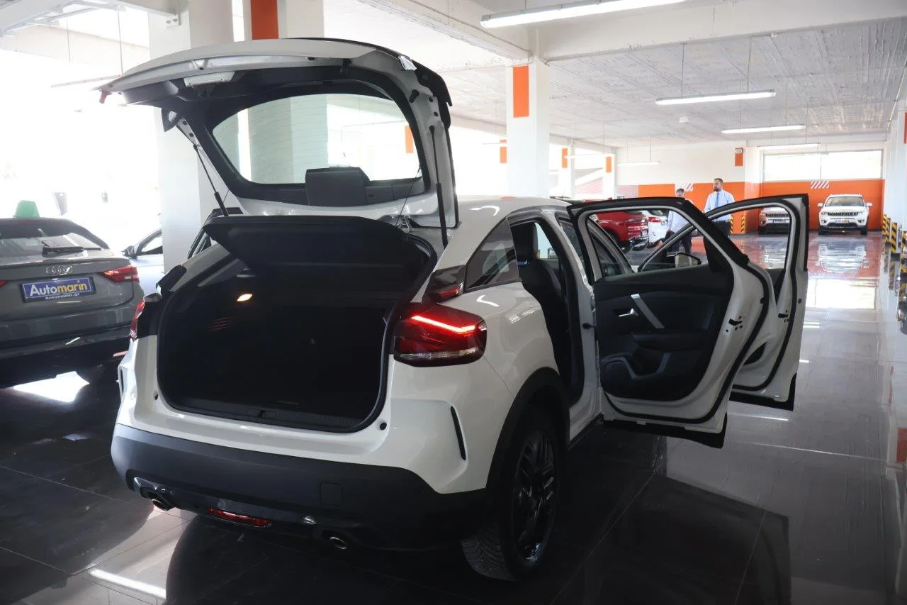 Citroen C4 - View model 7