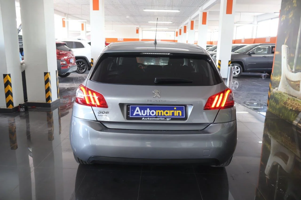 Peugeot 308 - View model 5
