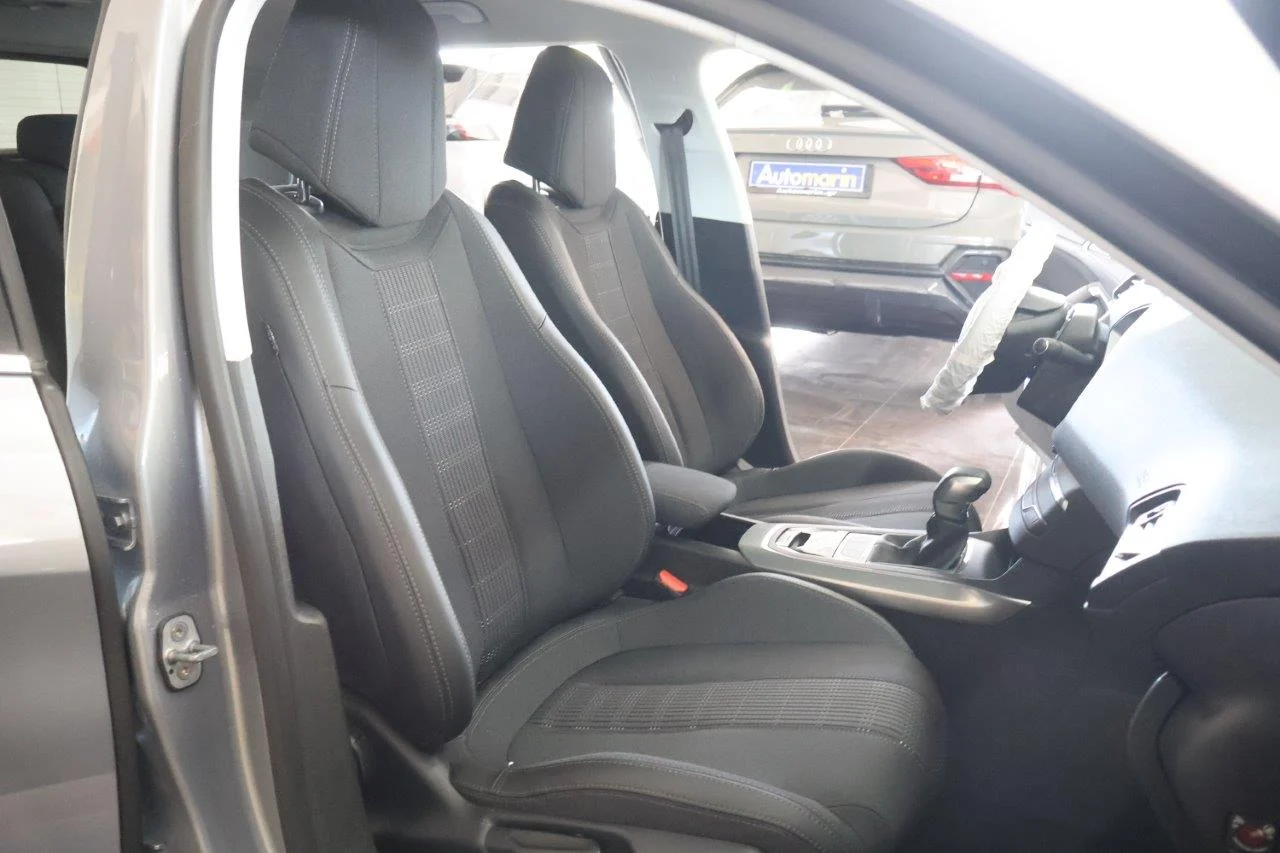 Peugeot 308 - View model 20