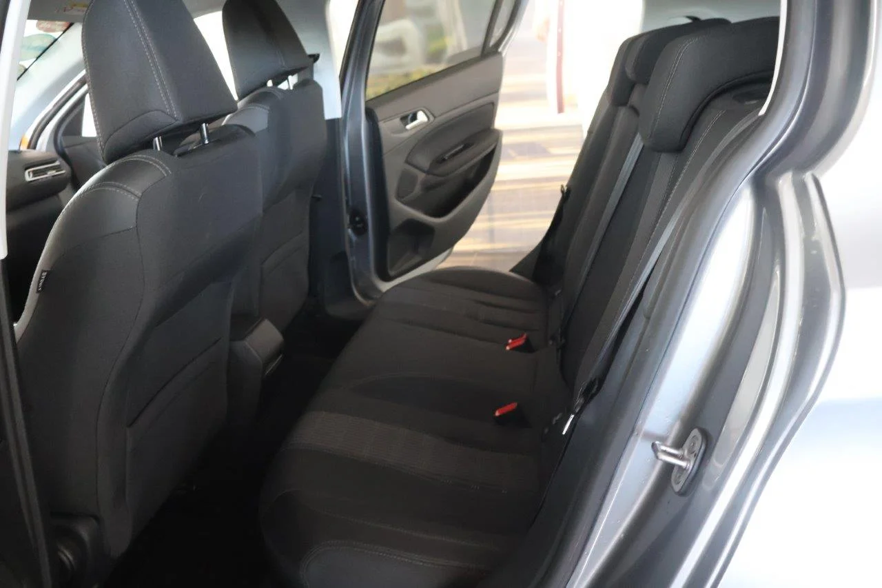 Peugeot 308 - View model 22