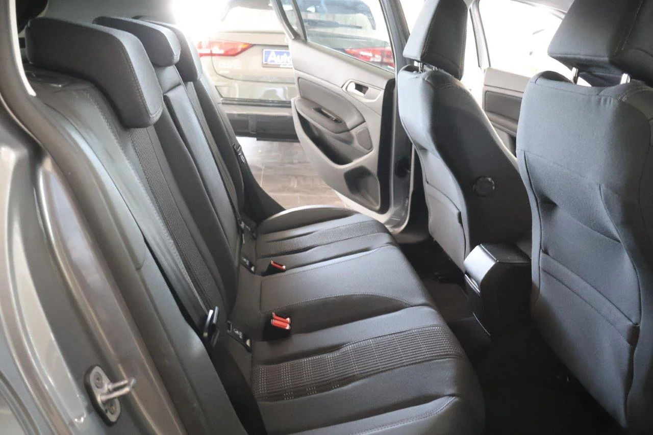 Peugeot 308 - View model 24