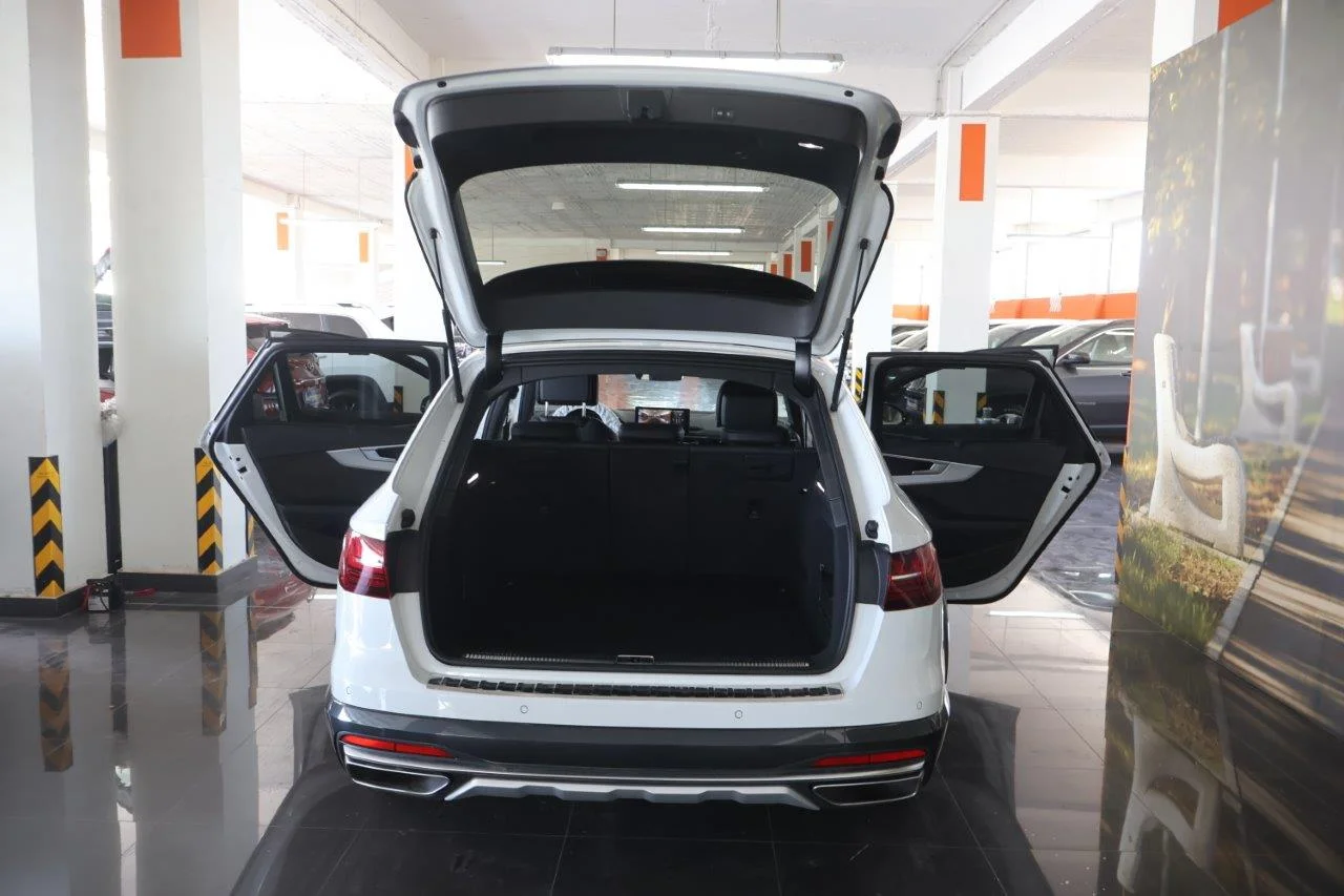 Audi A4 allroad - View model 8