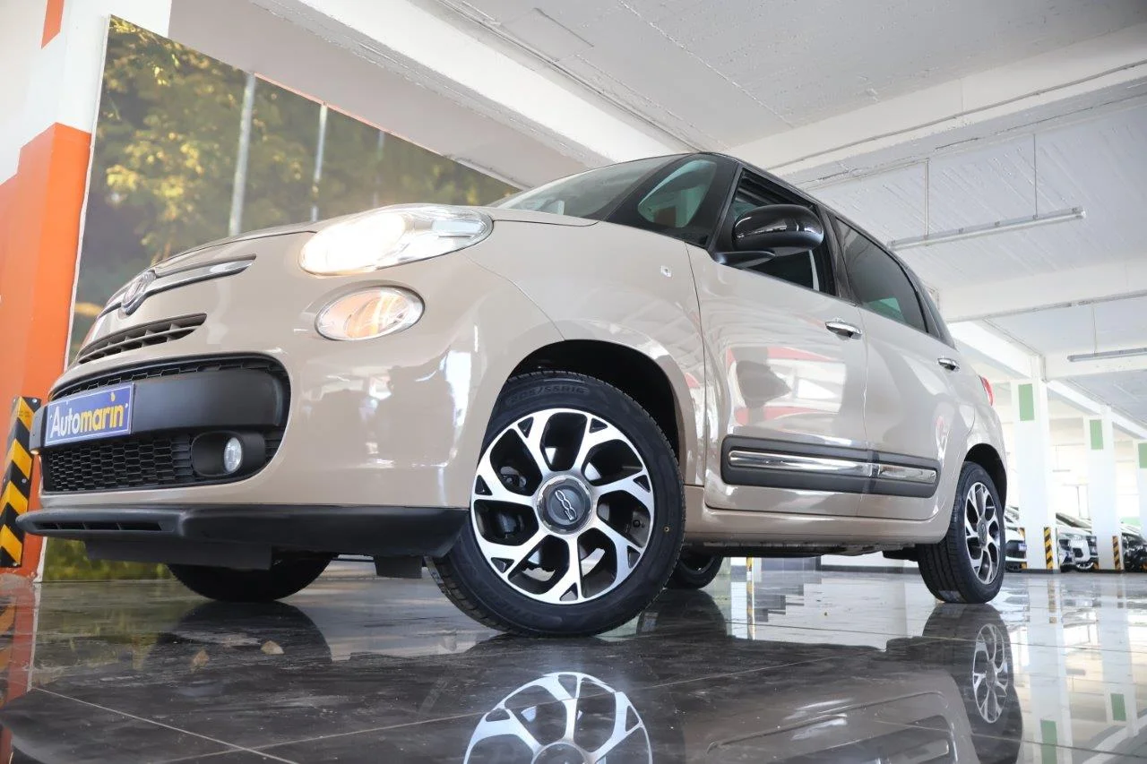 View 2 - Fiat 500L - 2017