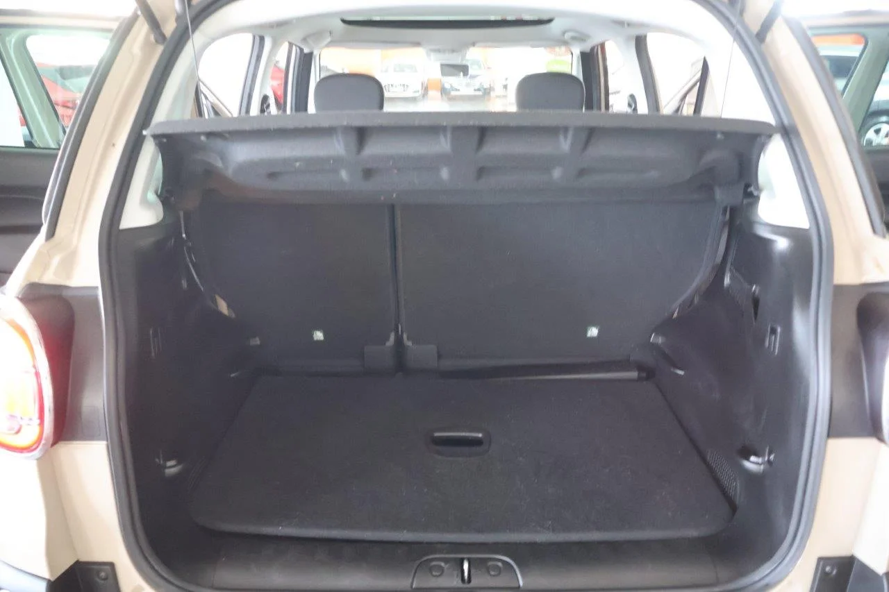 Fiat 500L - View model 10