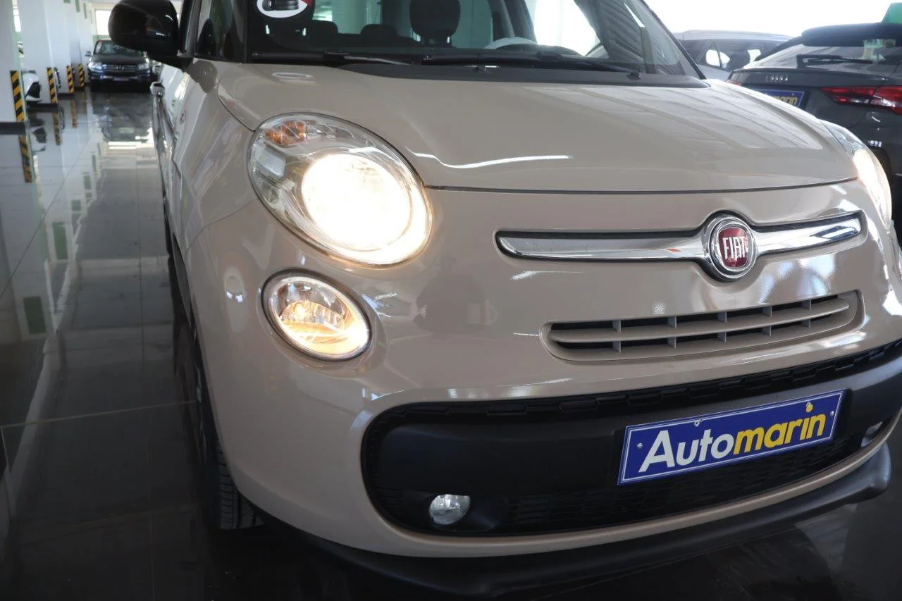Fiat 500L - View model 17