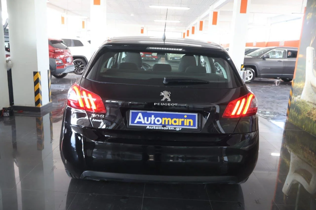 Peugeot 308 - View model 5