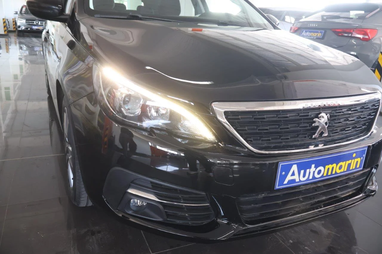 Peugeot 308 - View model 16
