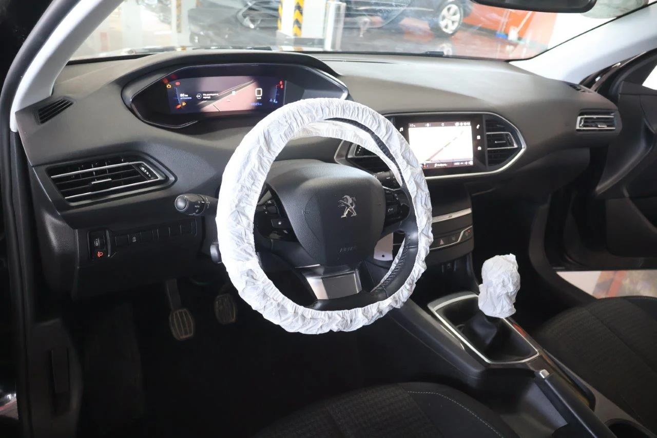 Peugeot 308 - View model 35