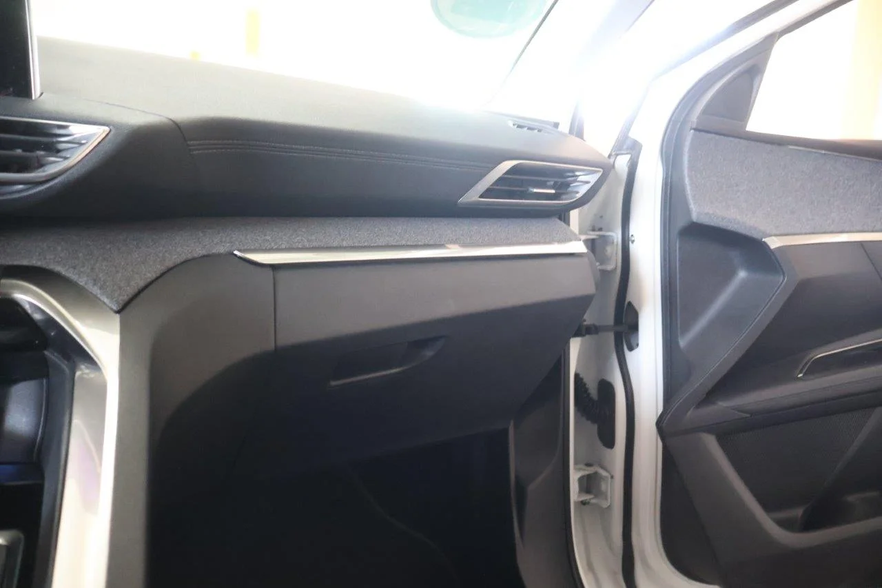 Peugeot 3008 - View model 31