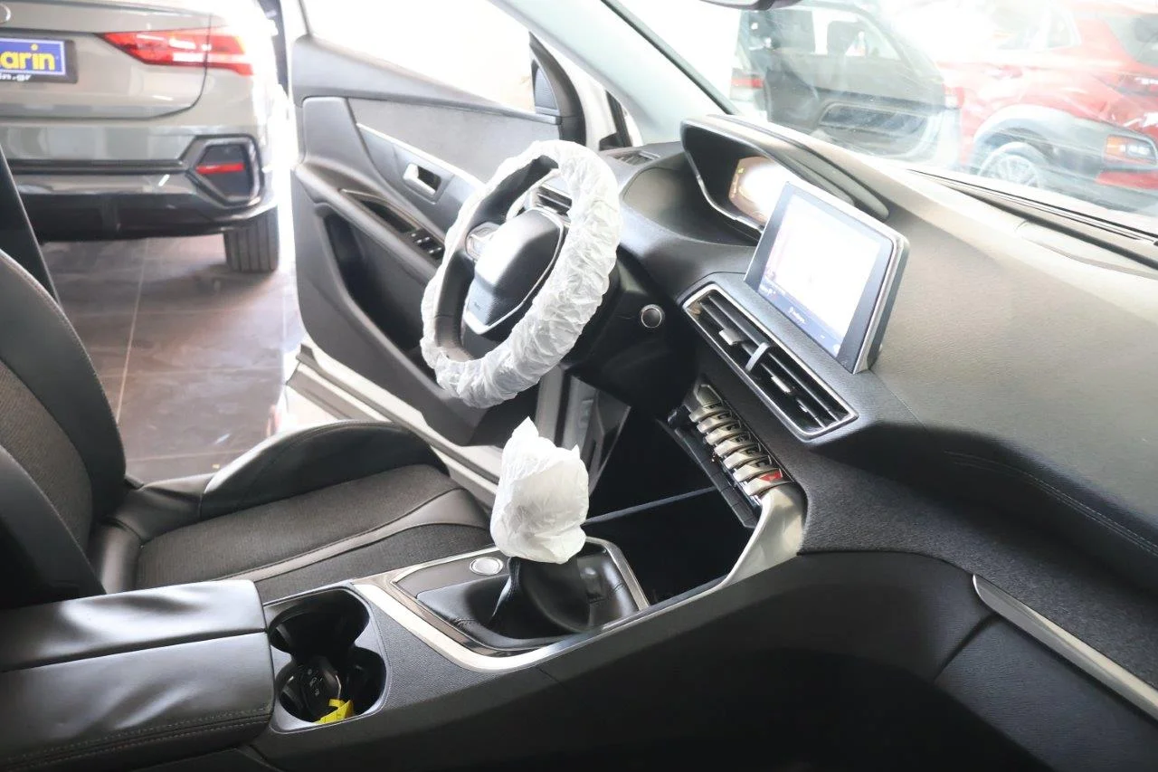 Peugeot 3008 - View model 37