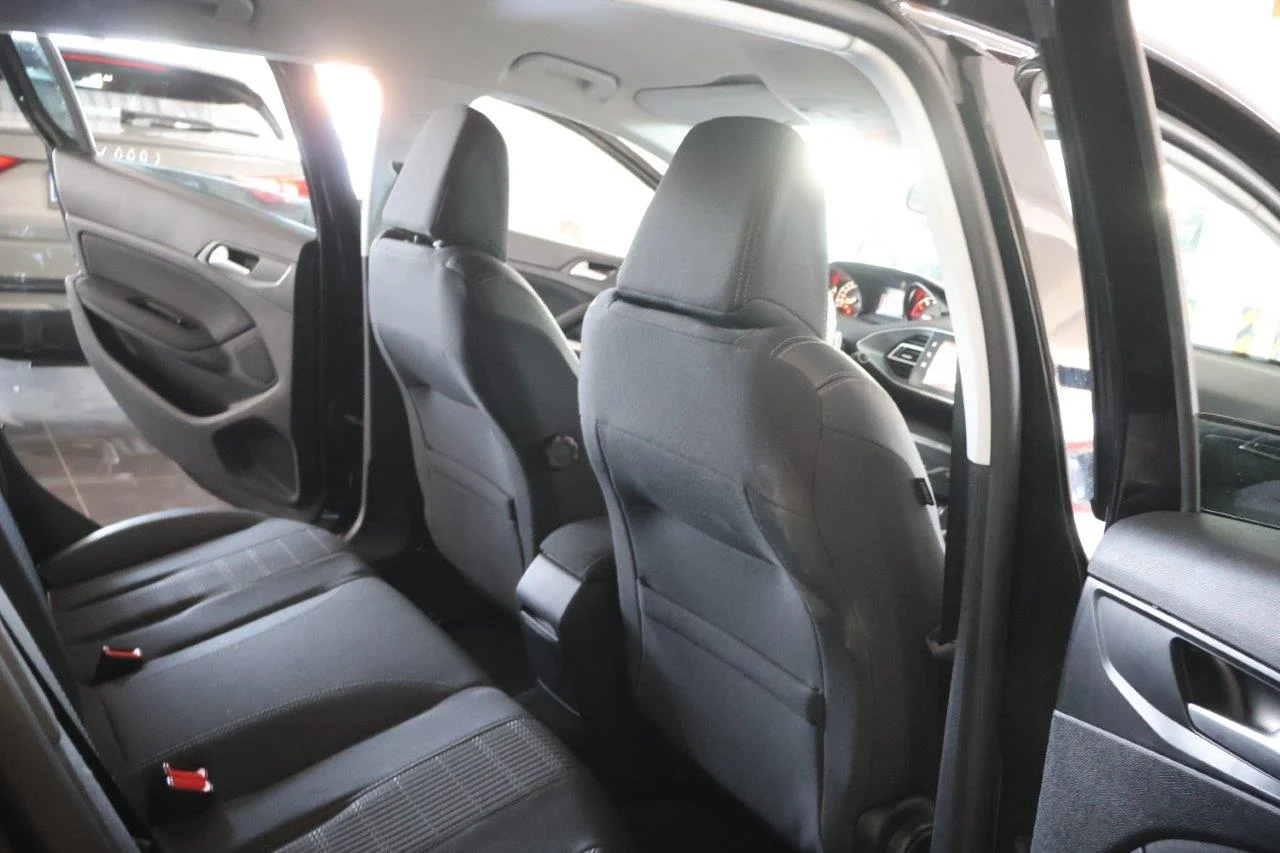 Peugeot 308 - View model 26