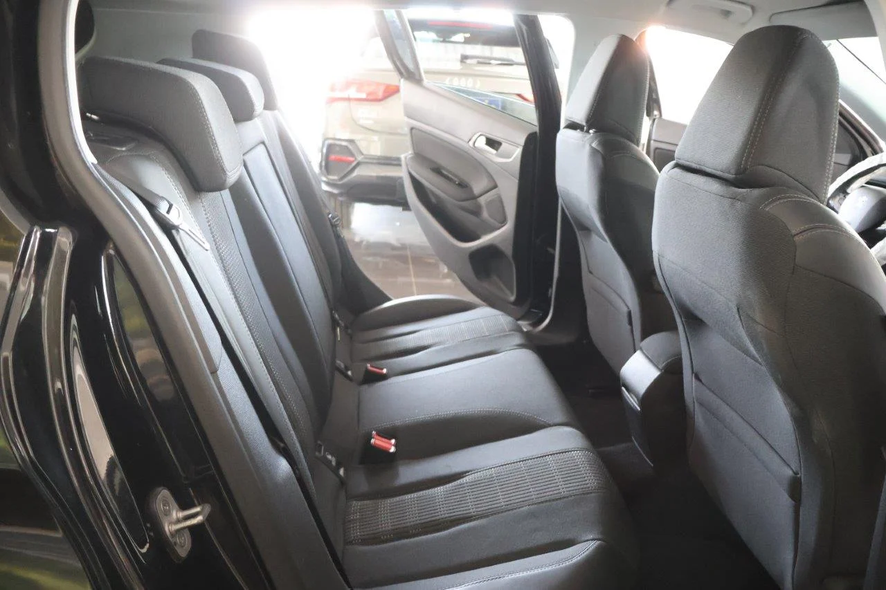 Peugeot 308 - View model 27
