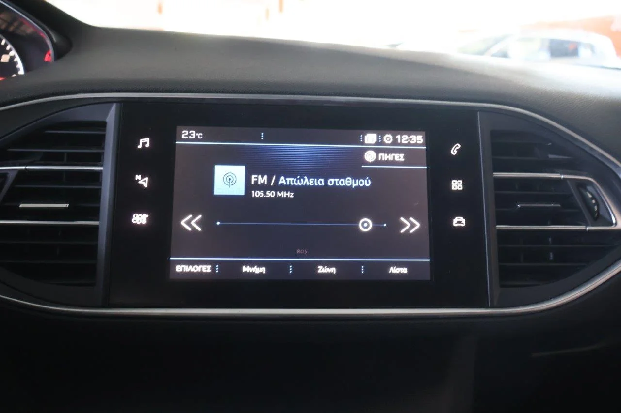 Peugeot 308 - View model 29