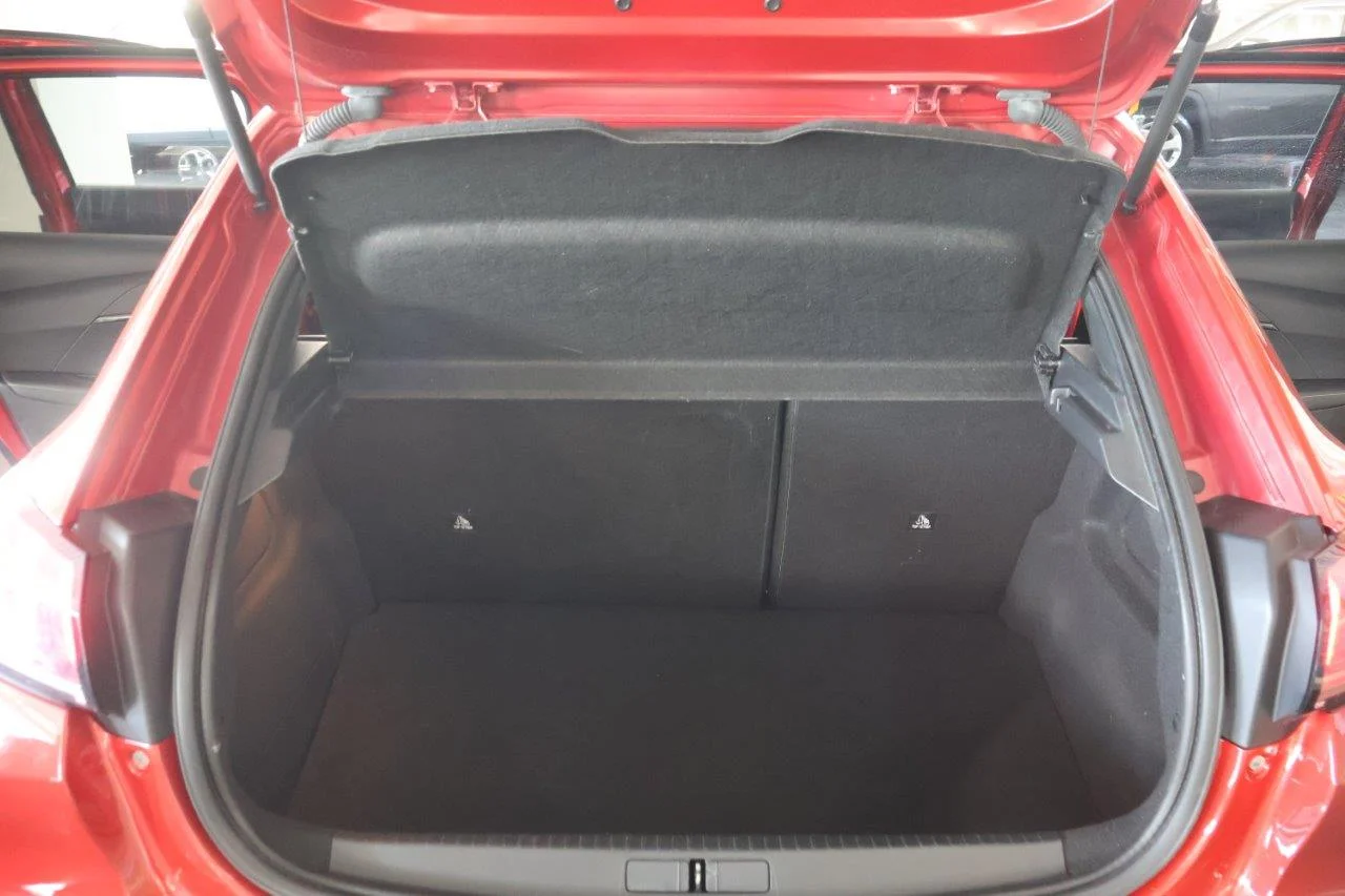 Peugeot 208 - View model 10