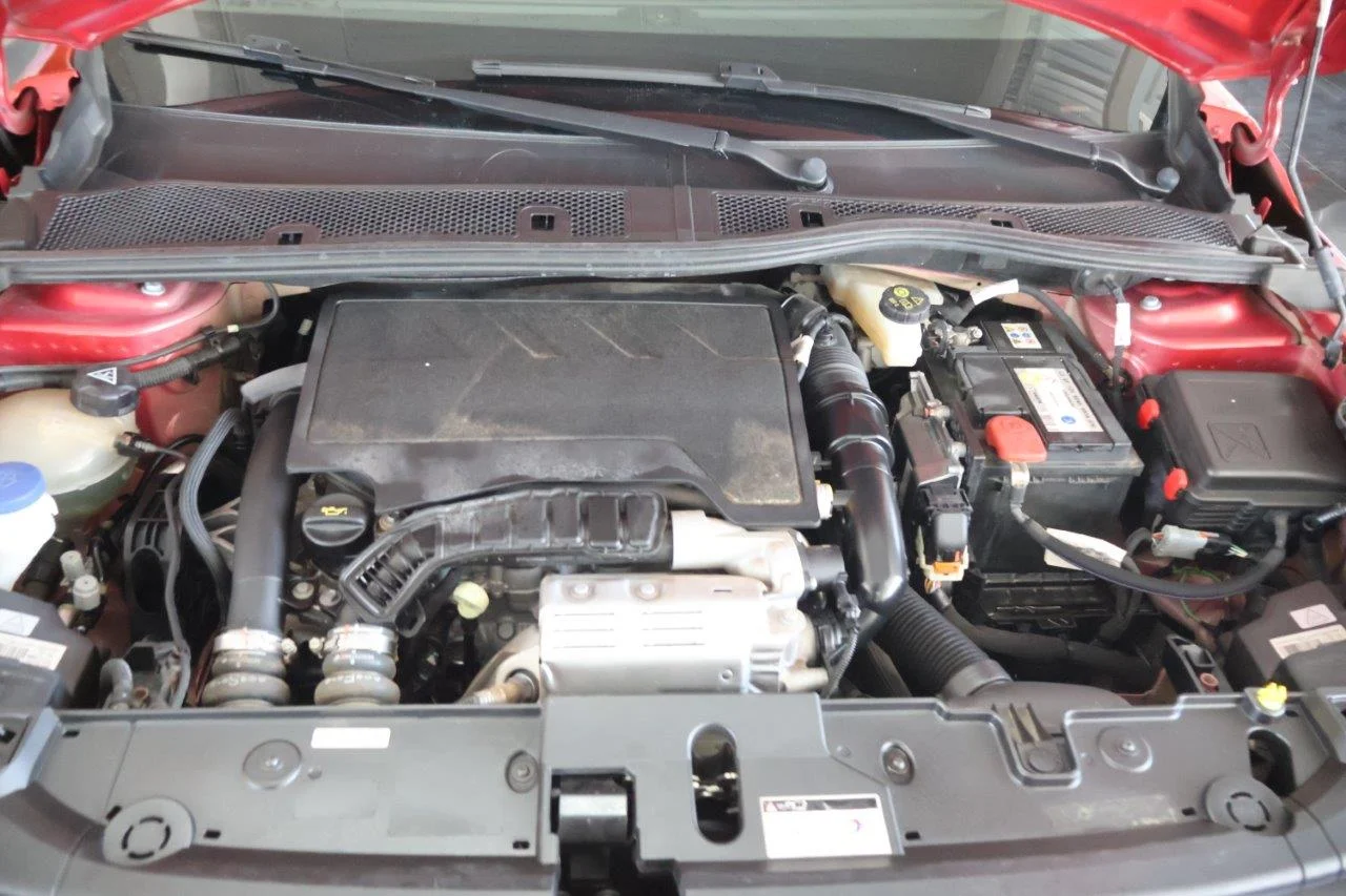Peugeot 208 - View model 19