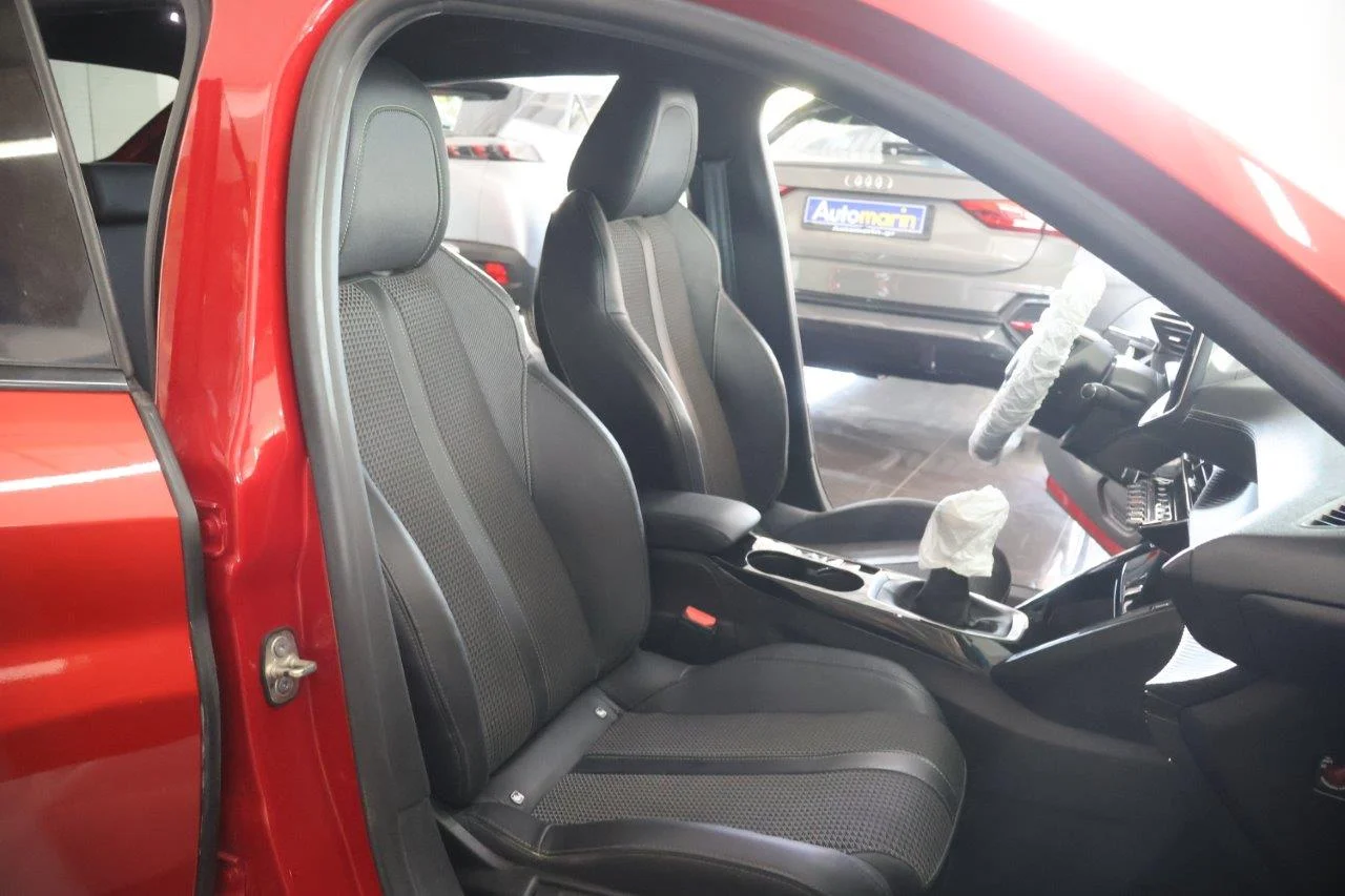 Peugeot 208 - View model 22