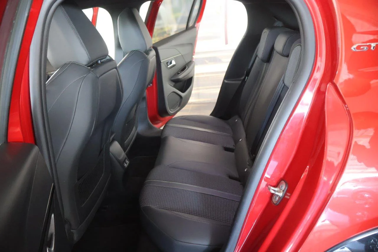 Peugeot 208 - View model 24