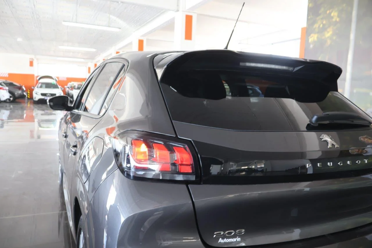 Peugeot 208 - View model 12