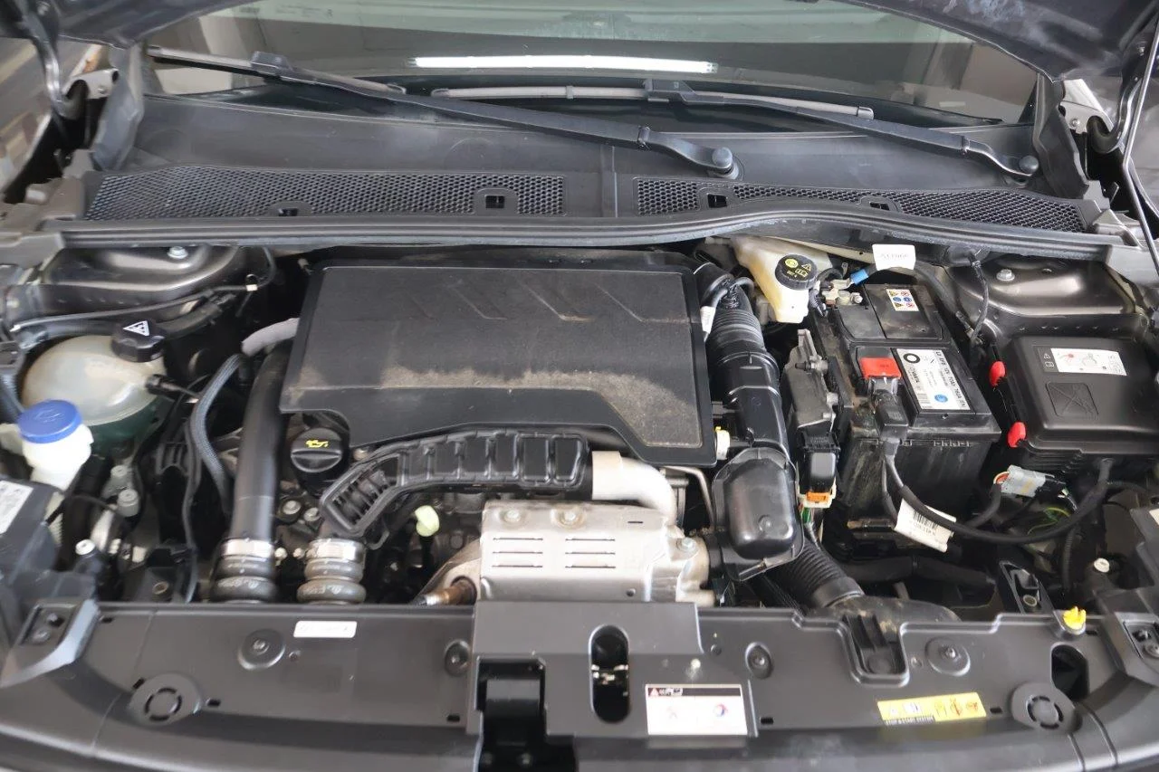 Peugeot 208 - View model 20