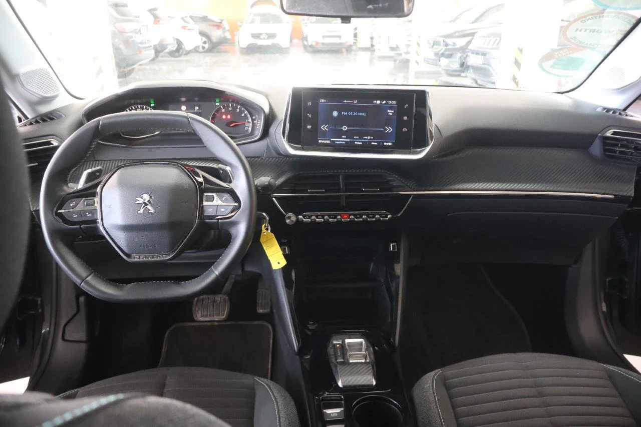 Peugeot 208 - View model 21