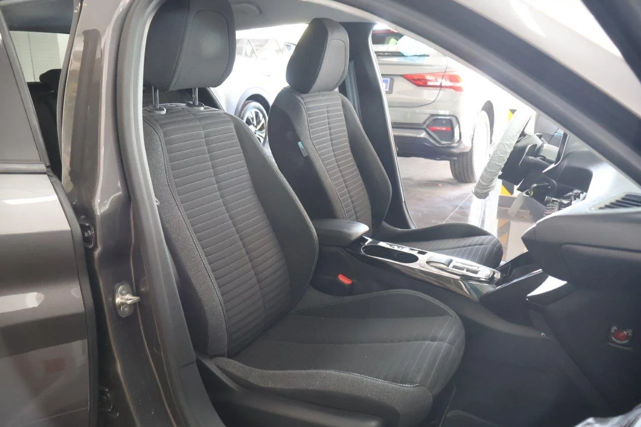 Peugeot 208 - View model 23