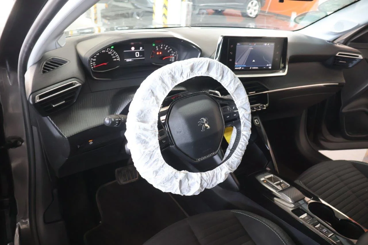 Peugeot 208 - View model 37