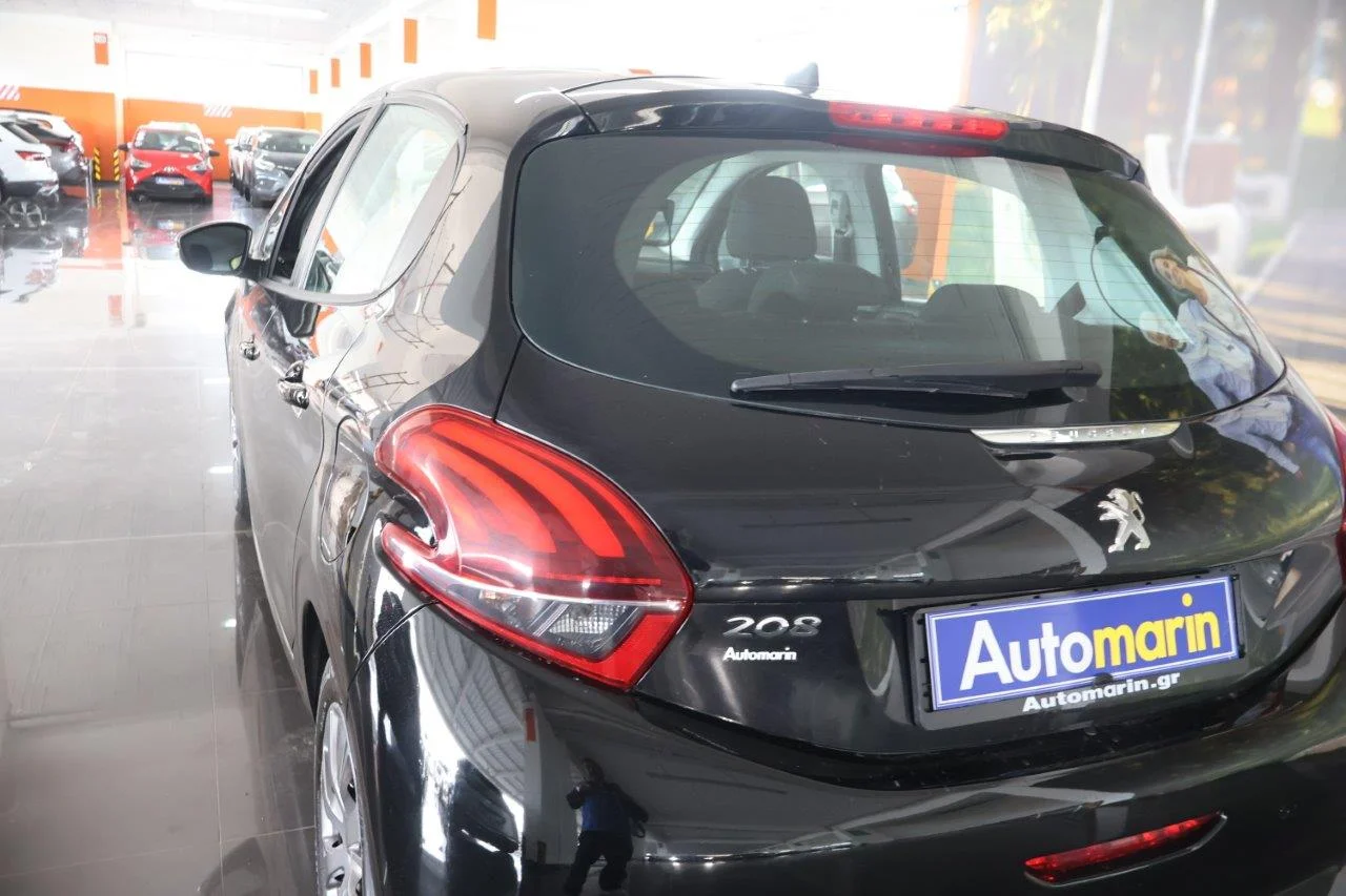 Peugeot 208 - View model 11