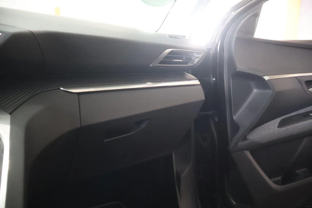 Peugeot 3008 - View model 30