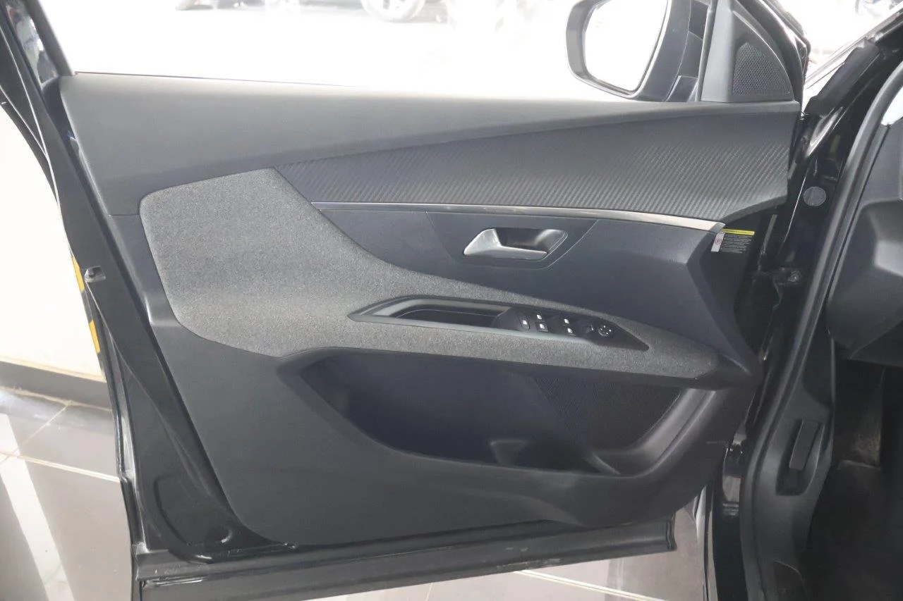 Peugeot 3008 - View model 32