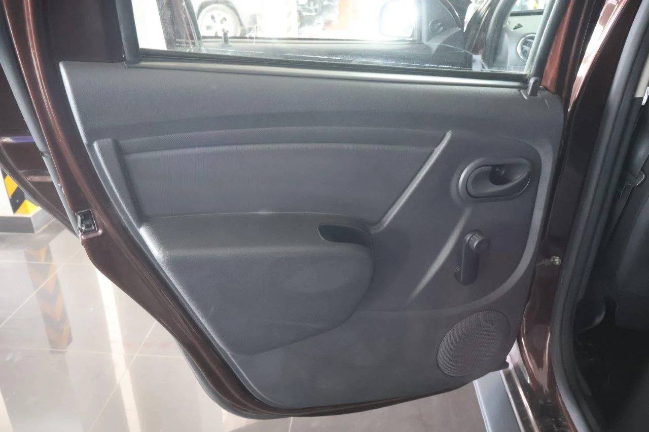 Dacia Duster - View model 35