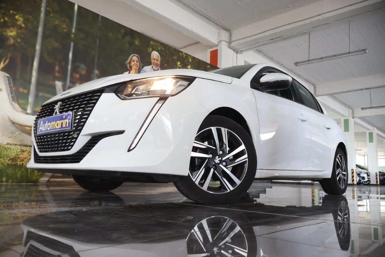 View 2 - Peugeot 208 - 2020